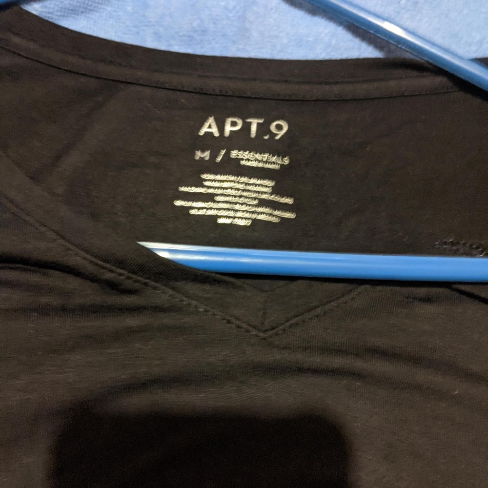Black tee